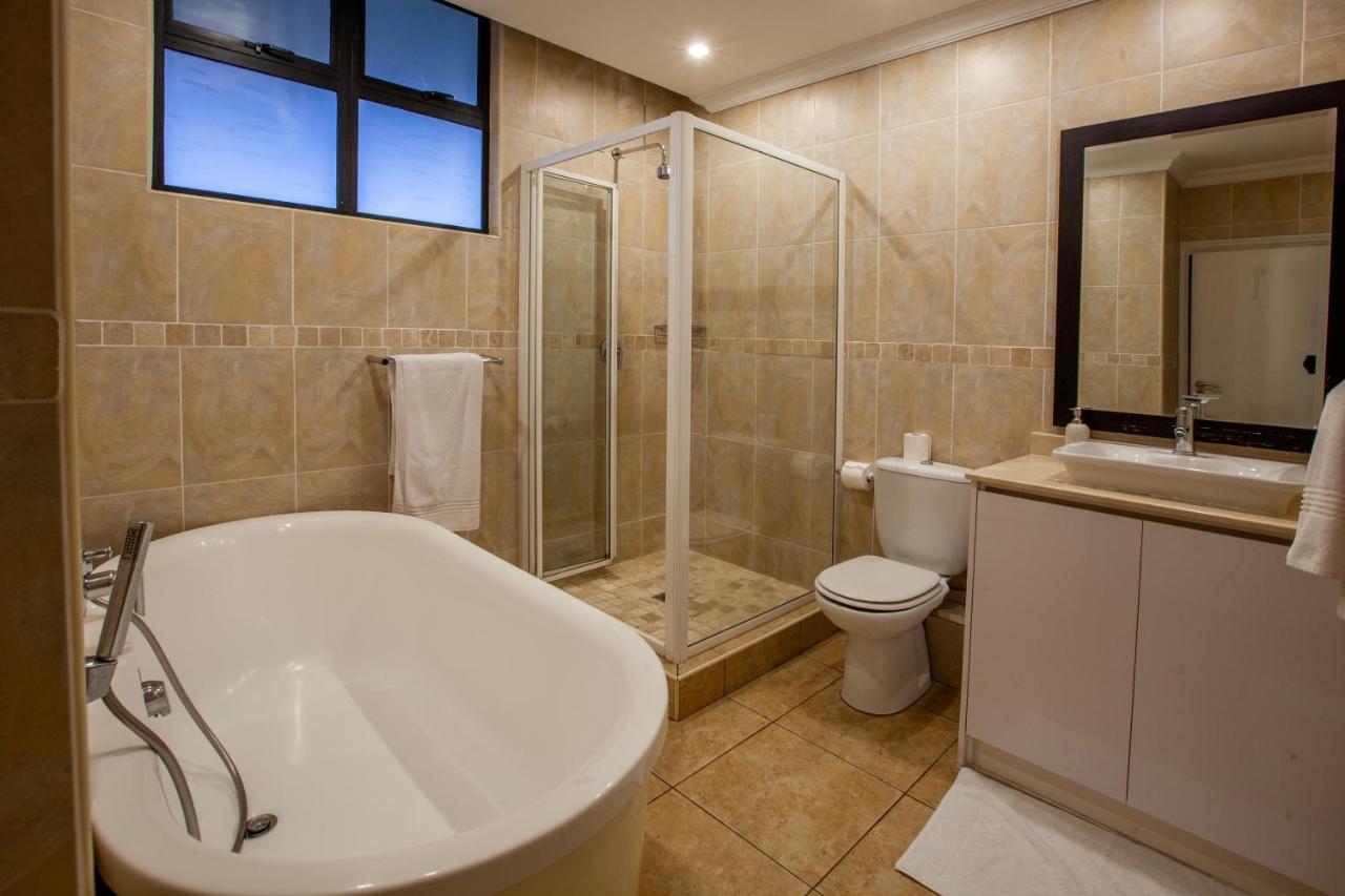 Stay At The Point - Peaceful Plentiful Penthouse Durban Exterior photo