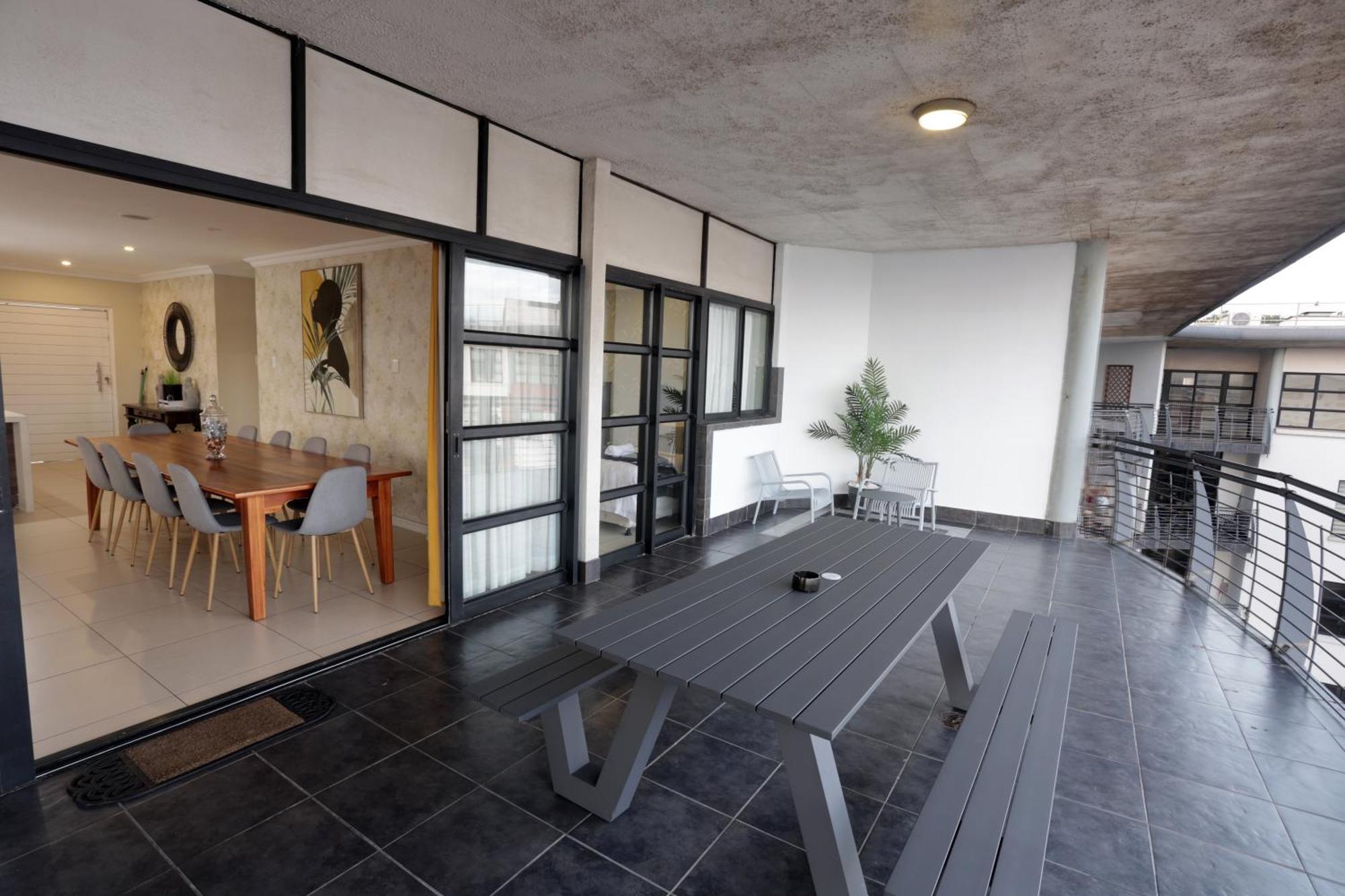 Stay At The Point - Peaceful Plentiful Penthouse Durban Exterior photo