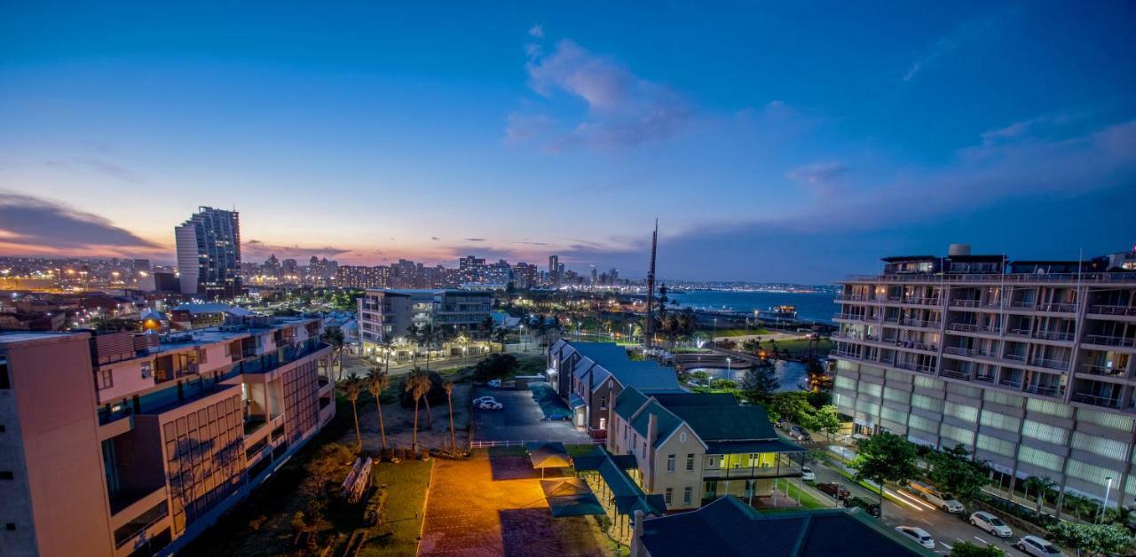 Stay At The Point - Peaceful Plentiful Penthouse Durban Exterior photo